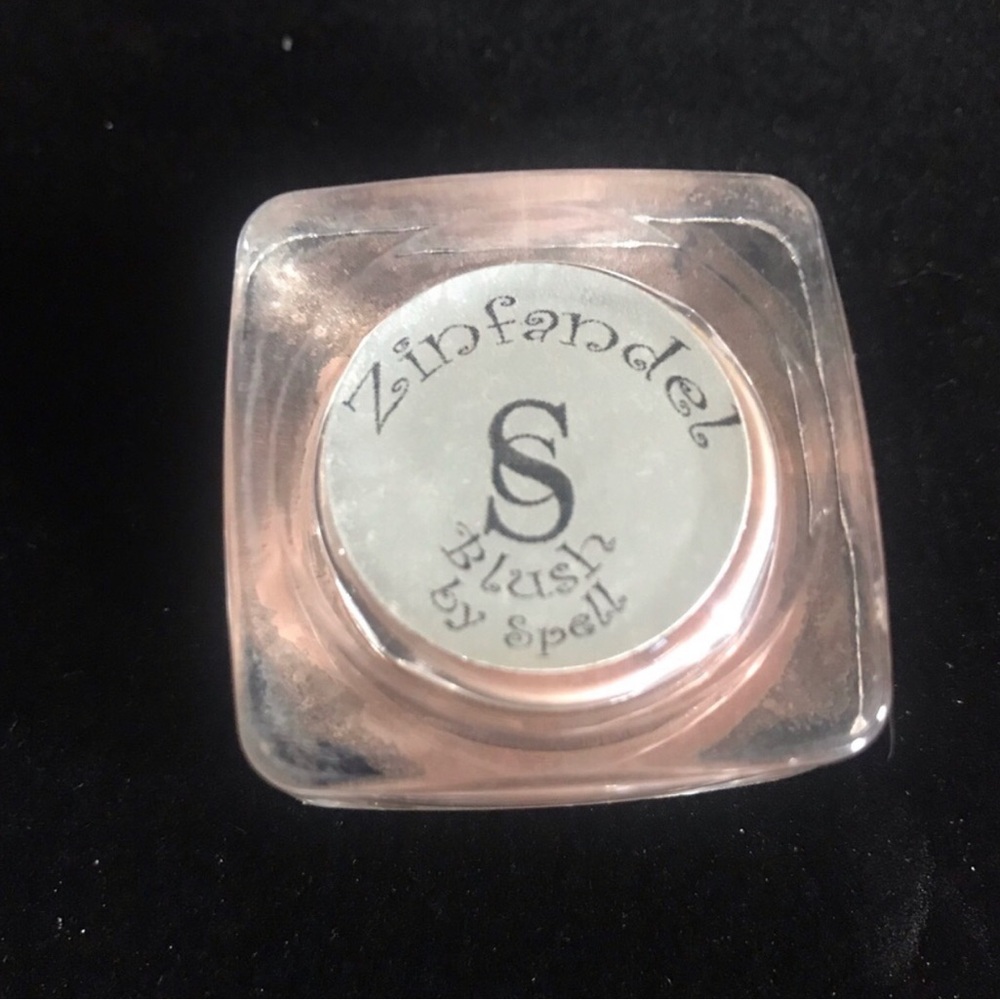 Loose Blush - Natural Beige Finish - Picture 2 of 2